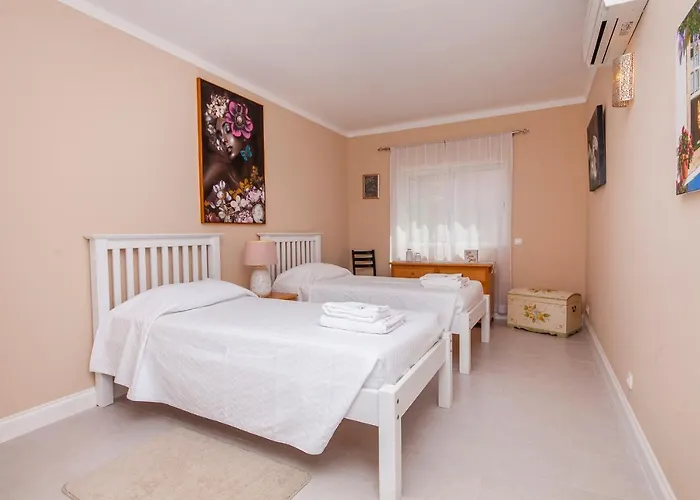 B89 - Porto Dona Maria Apartment Luz